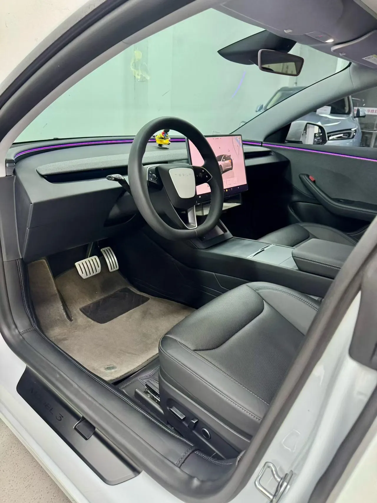 Tesla 2025 Model 3 Rear-Wheel-Drive Edition (facelift) Automatic Transmission 9