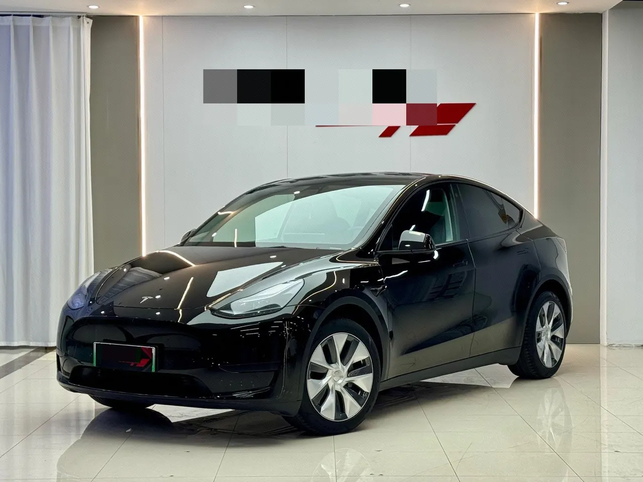 Open image lightbox: Tesla 2022 Model Y rear-wheel drive version (facelift) automatic gear