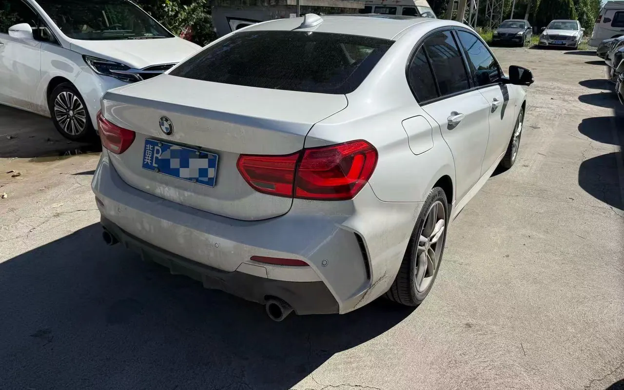 BMW 1 Series 2022 120i 1.5T M Sports Obsidian Night Edition Automatic Gear 2