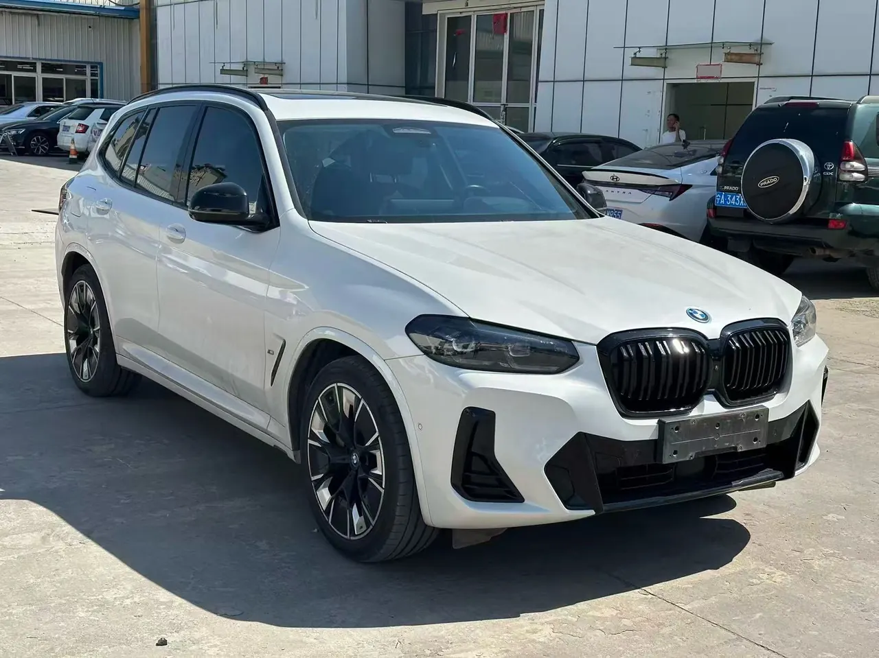 BMW 2022 iX3 Creat Collar Automatic 3
