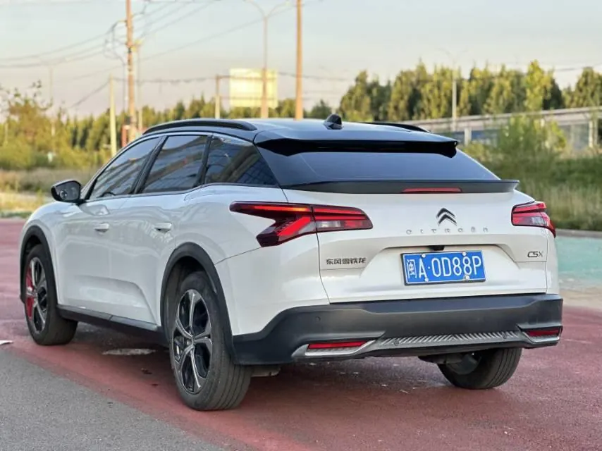 Citroen Versailles C5 X 2022 C5 X 1.6T Enjoy an Uncommon Year of Tiger Opening Edition Automatic Gear 6