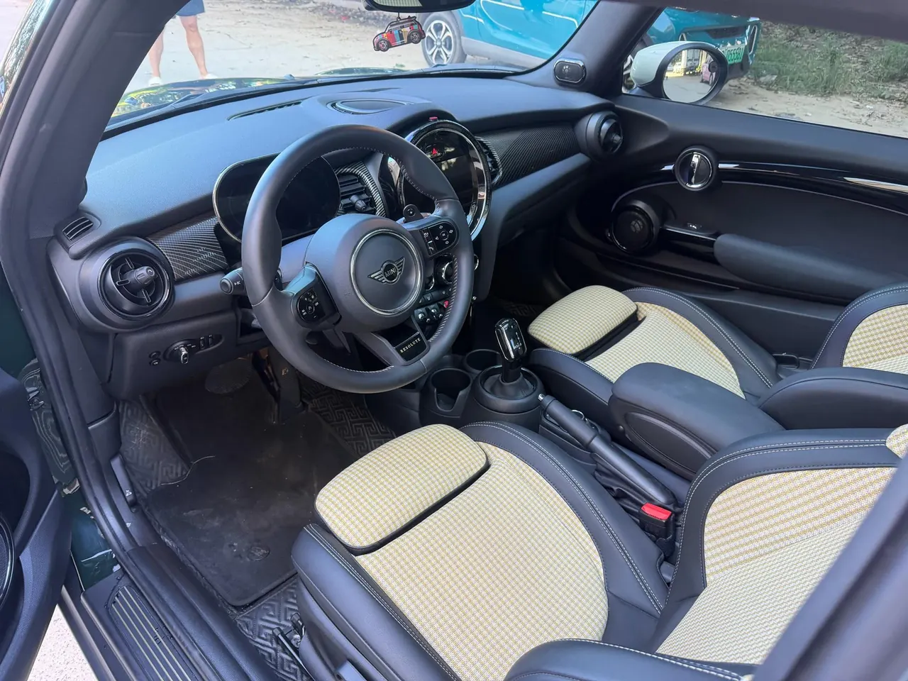 MINI Mini (imported) 2022 Mini Cooper S 2.0T artist (modified) automatic gear 4
