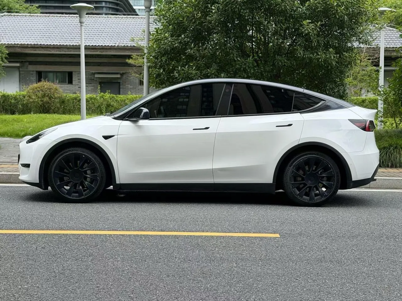 Tesla 2022 Model Y rear-wheel drive version (facelift) automatic gear 7