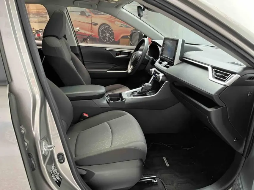 Toyota 2020 RAV4 Rongfang Double Engine 2.5 Stepless Two-Drive Elite Automatic Gear 4