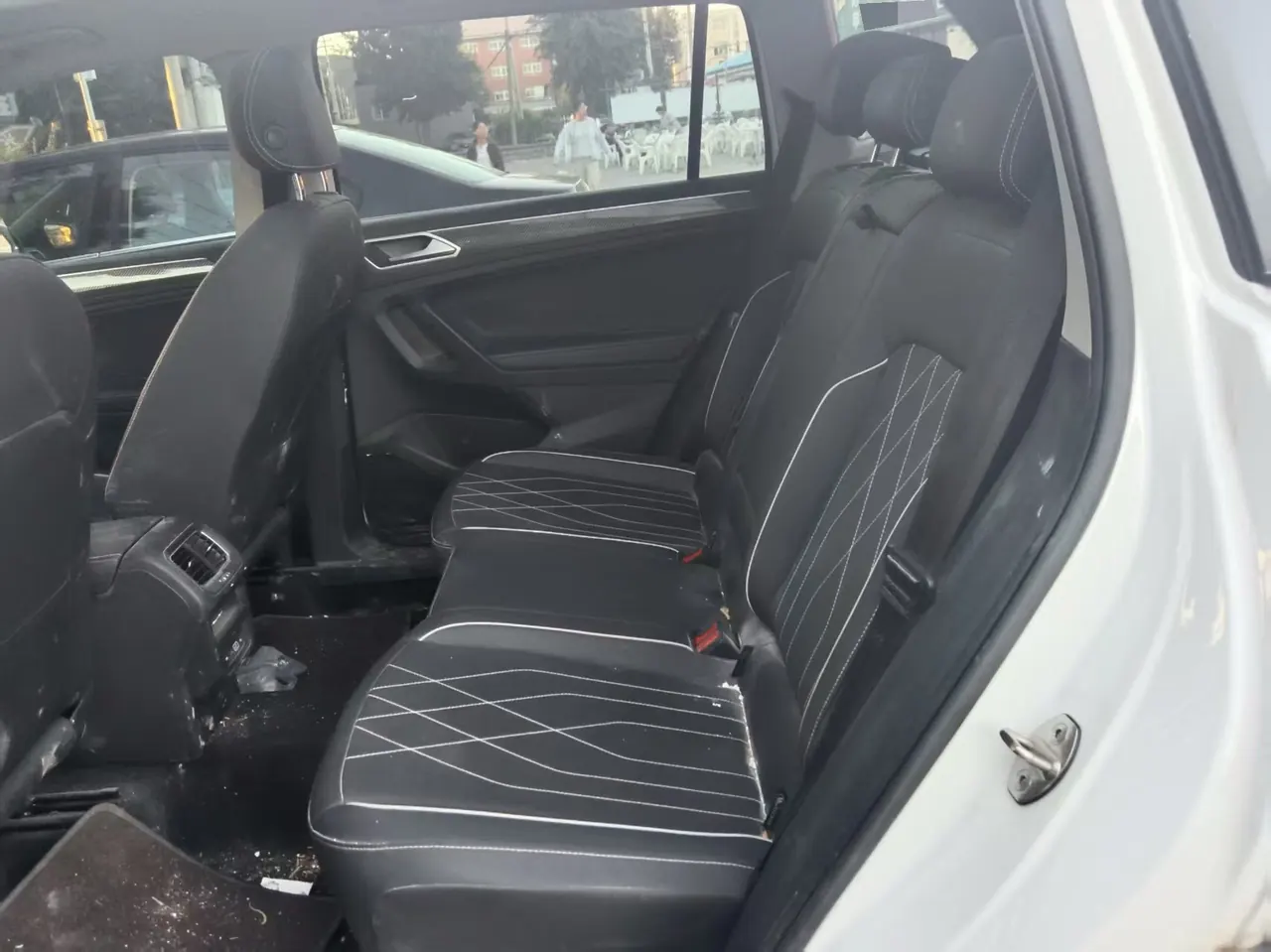 Volkswagen 2025 Tiguan L R-Line 2.0TSI 330TSI outstanding two-wheel drive R-Line Long Yao version automatic gear 2