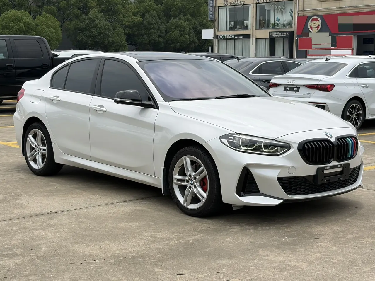 BMW 1 Series 2022 120i 1.5T M Sports Obsidian Night Edition Automatic Gear 3