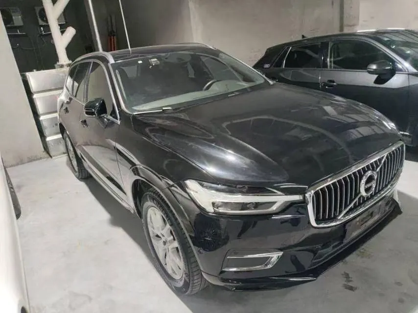 Volvo 2020 XC60 2.0T T5 4-wheel drive Zhiyuan Deluxe Edition Automatic Gear 2