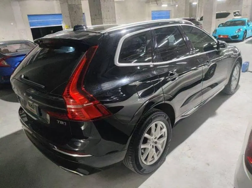 Volvo 2020 XC60 2.0T T5 4-wheel drive Zhiyuan Deluxe Edition Automatic Gear 6