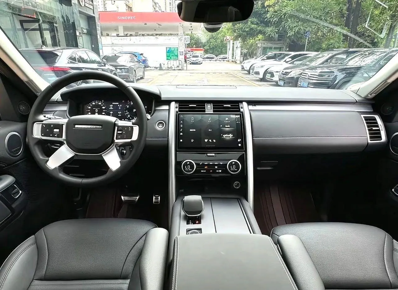 Land Rover found (imported) 2023 found 5 48V 3.0T 360PS R-Dynamic S automatic gear 5