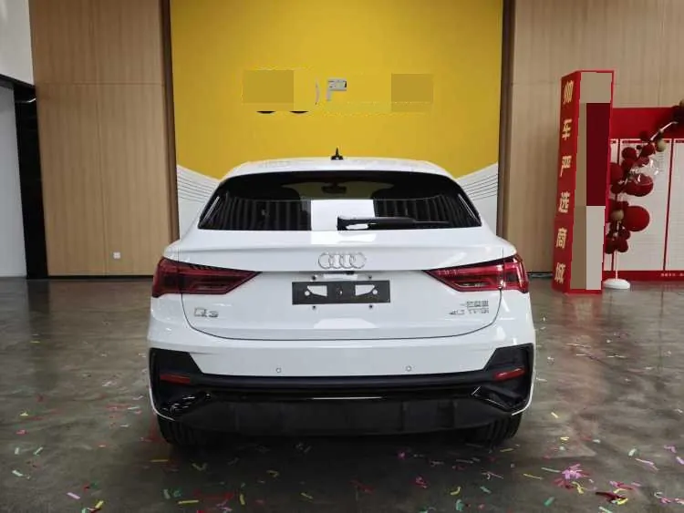 Audi 2022 Q3 Sportback 2.0TFSI 40TFSI Fashion Automatic 5