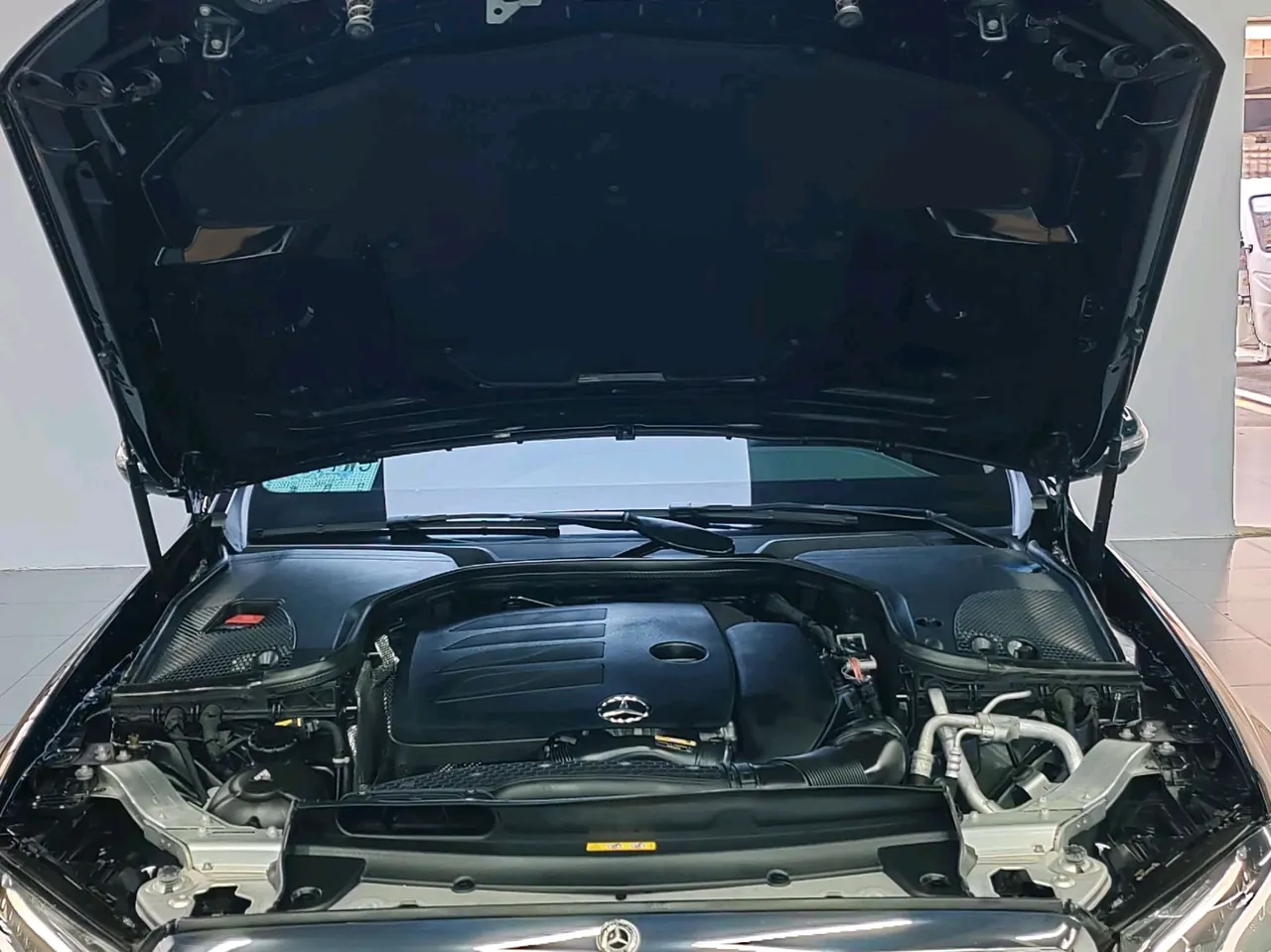 Mercedes Benz E Class 2020 E 300 L 2.0T Luxury Automatic Gear 14