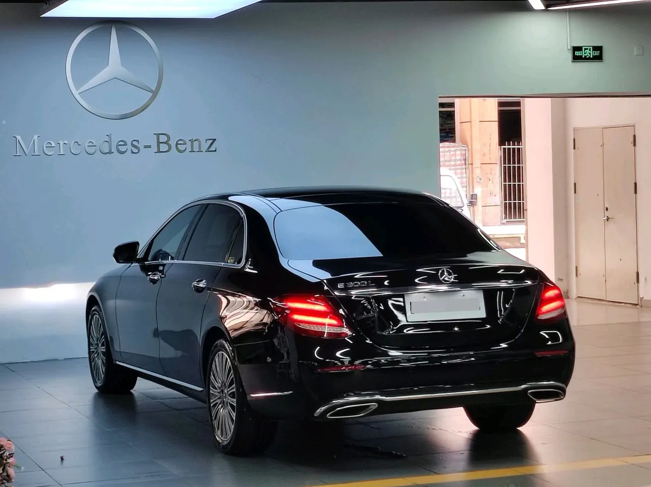 Mercedes Benz E Class 2020 E 300 L 2.0T Luxury Automatic Gear 4