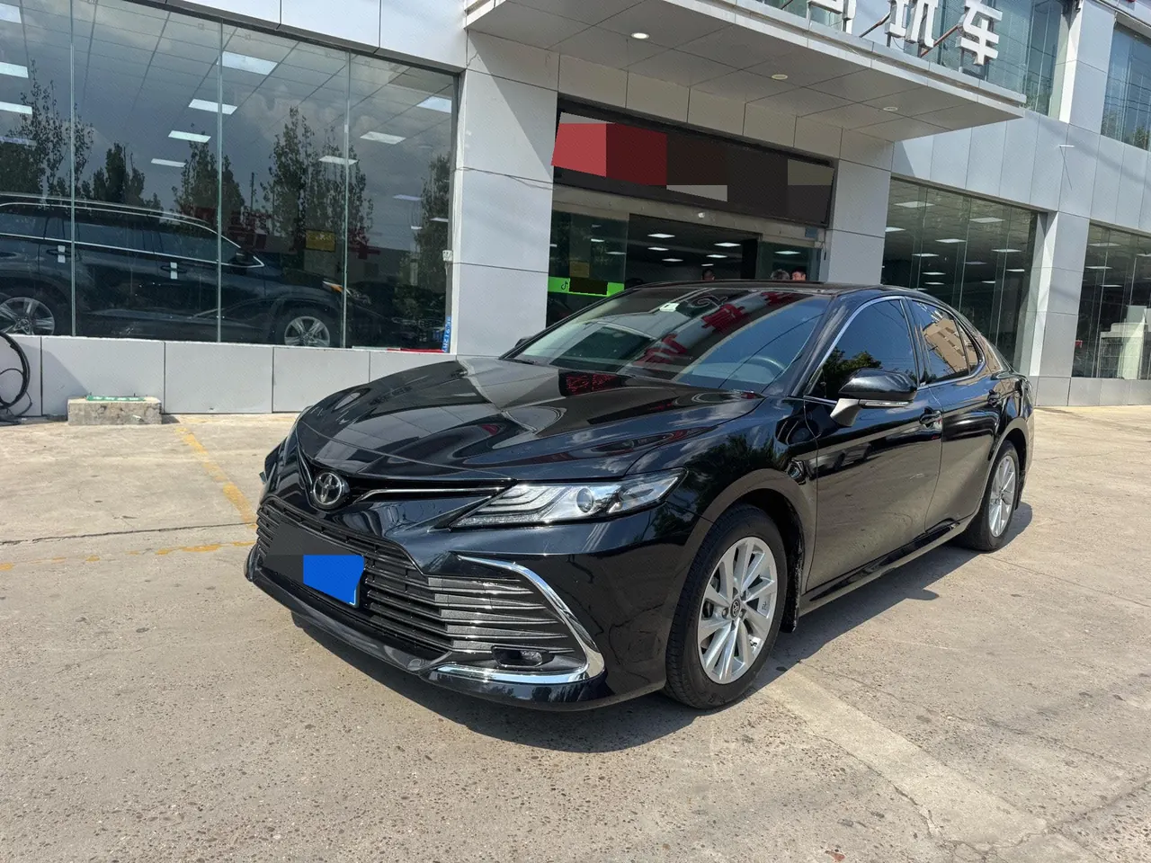 Open image lightbox: Toyota 2021 Camry 2.0G Stepless Deluxe Edition Automatic Gear