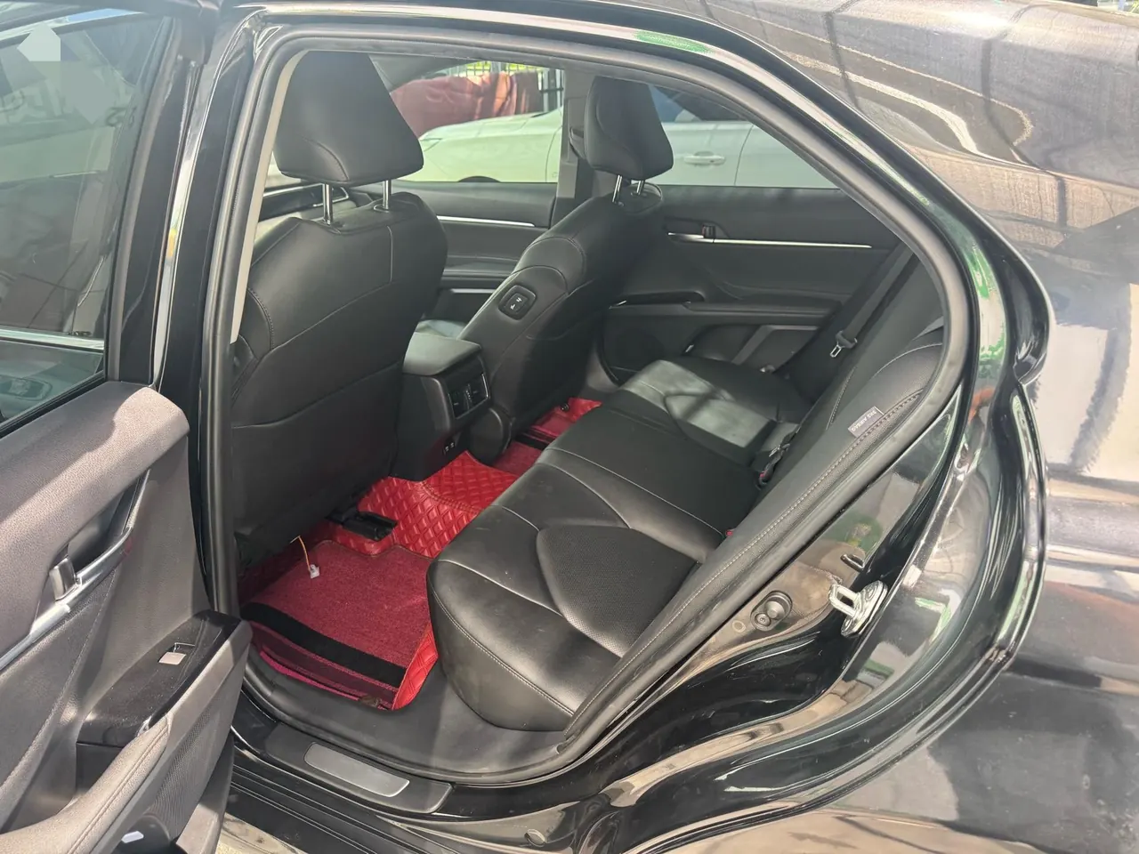 Toyota 2021 Camry 2.0G Stepless Deluxe Edition Automatic Gear 5