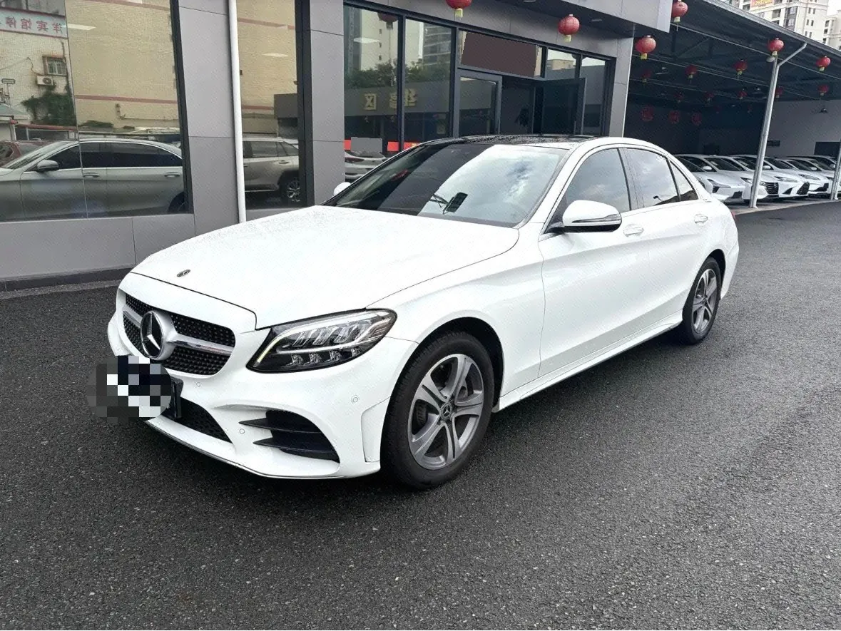 打开图片灯箱:Mercedes Benz Class C 2021 C 260 L 48V 1.5T Sports Edition Automatic Gear