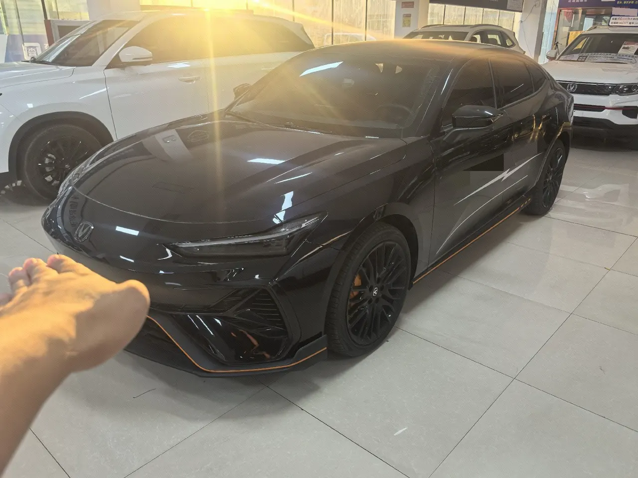 Open image lightbox: ChangAn 2025 UNI-V 2.0T Jin Qing type automatic gear