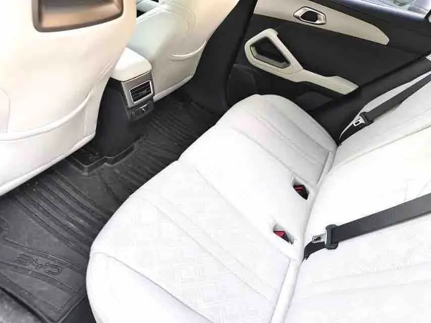 BYD 2025 Yuan UP Smart Driving 401KM Vital Automatic Gear 8