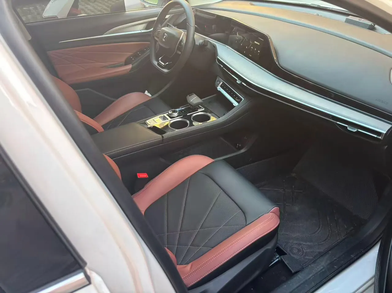ChangAn 2025 Easy PLUS 1.4T High Energy Edition Automatic Gear 3