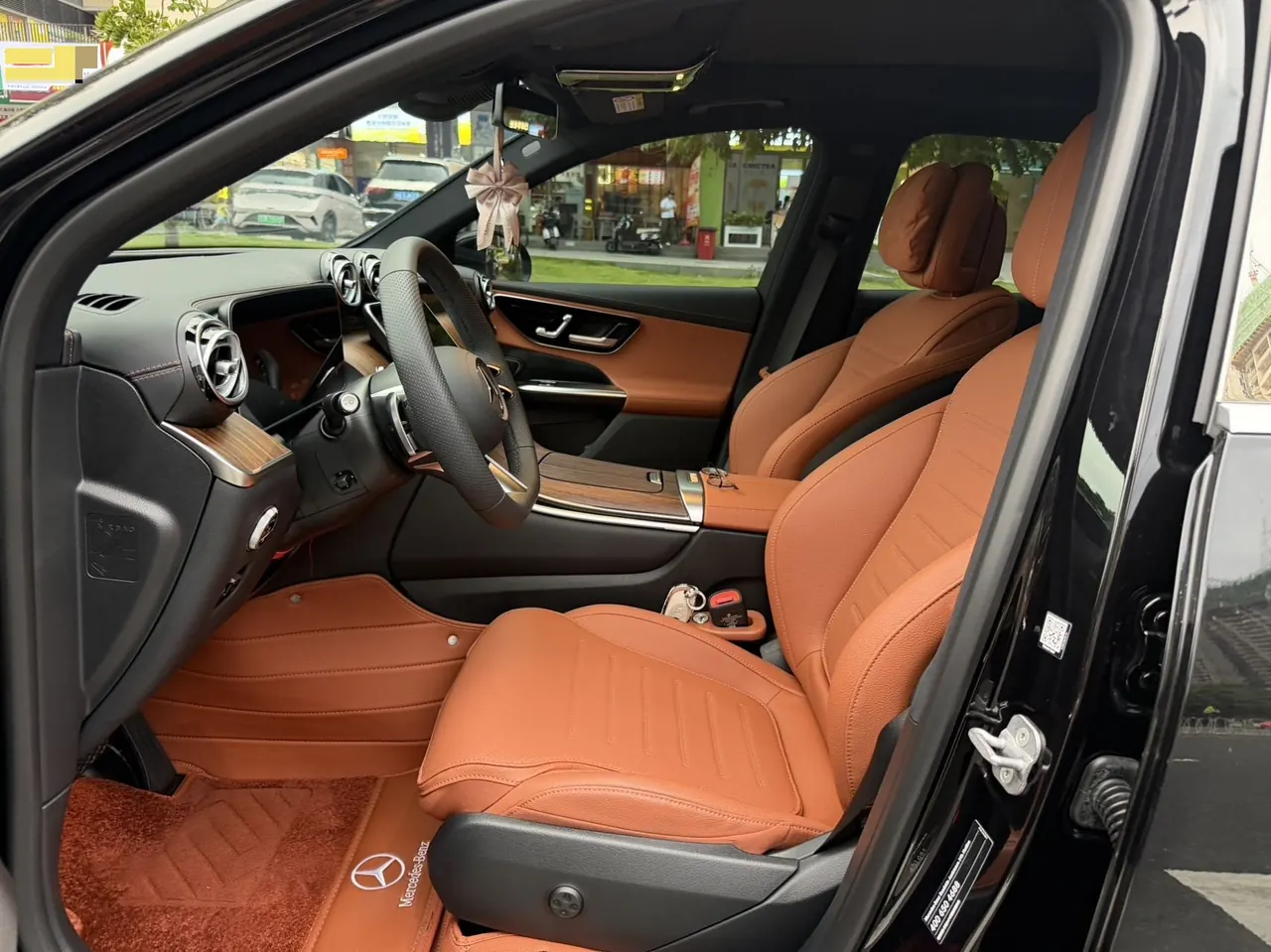 Mercedes Benz 2025 GLC 300 L 4MATIC 48V 2.0T dynamic 5-seat automatic gear 8
