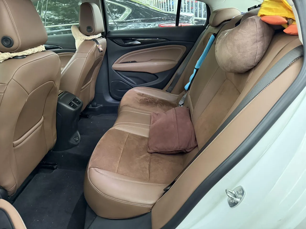 Buick 2020 Regal 1.5T 552T Luxury Automatic Gear 5