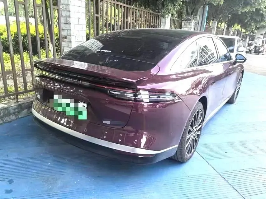 Chery 2025 Fengyun A9L 1.5T Four-wheel Drive High Energy Peak Edition Automatic Gear 4
