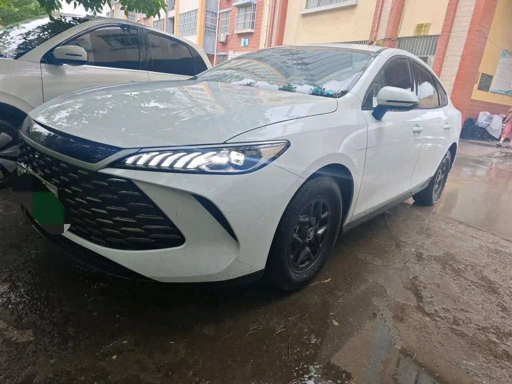 打开图片灯箱:BYD 2025 Qin PLUS DM-i 1.5 stepless intelligent driving version 55KM leading automatic gear