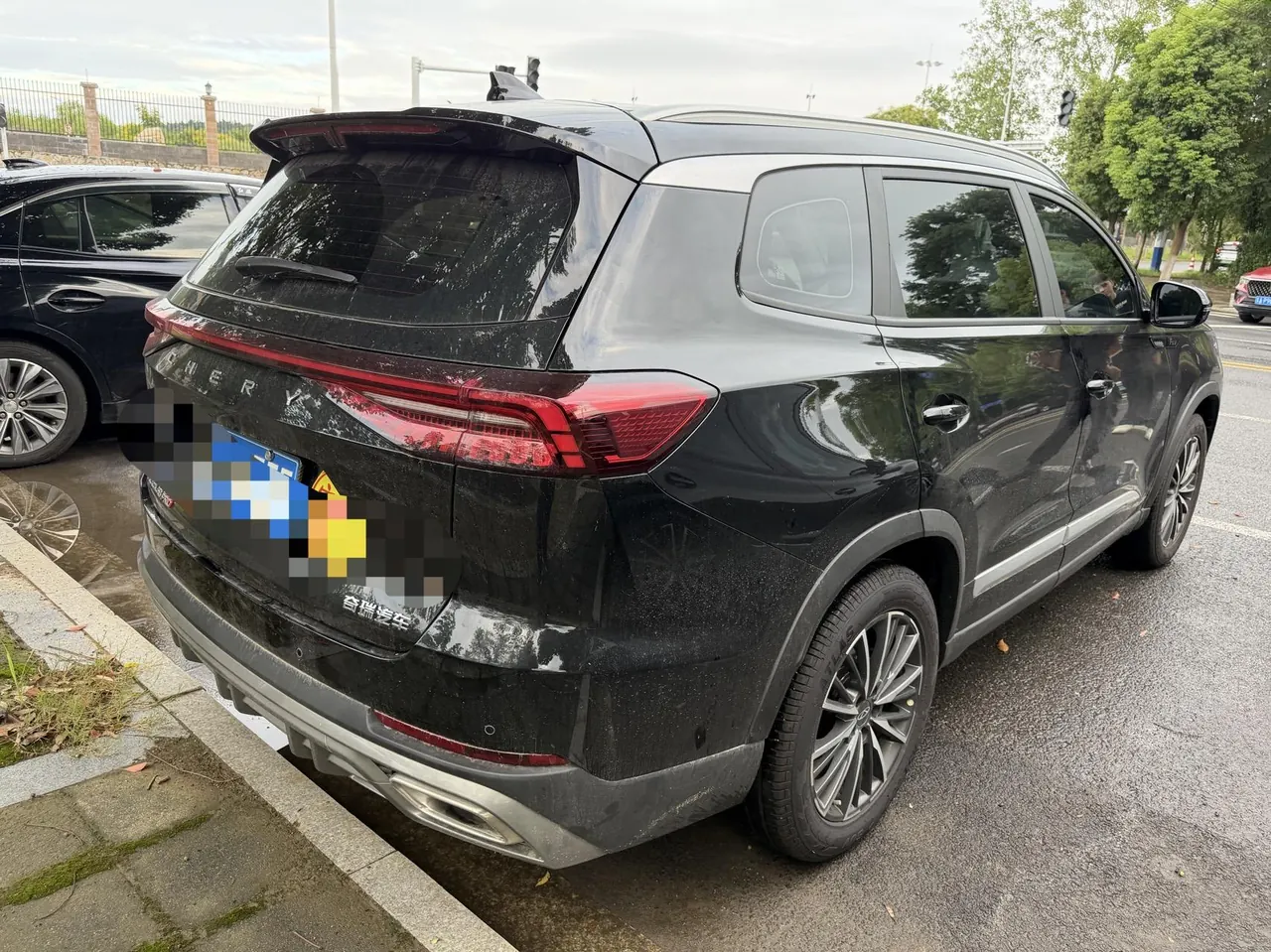 Chery 2025 Ruihu 8 PRO 1.6T 290T Two-Drive Deluxe Edition Automatic Gear 3