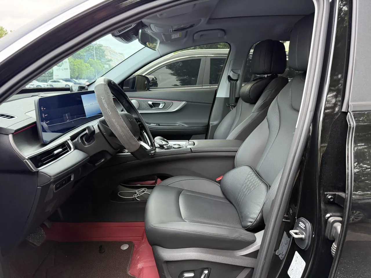 Chery 2025 Ruihu 8 PRO 1.6T 290T Two-Drive Deluxe Edition Automatic Gear 5