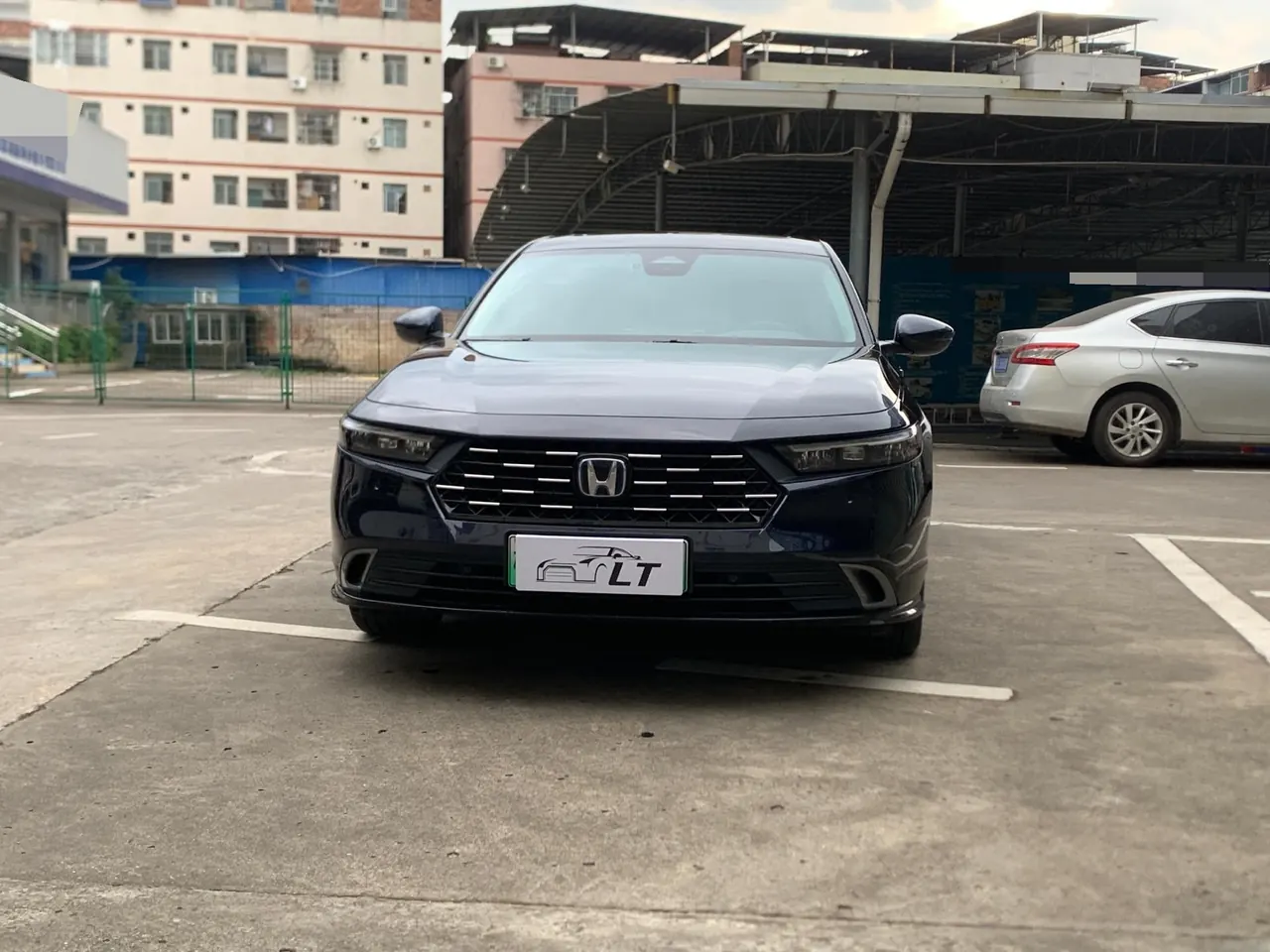 Honda Accord New Energy 2025 11th Generation Accord e:PHEV 2.0 Stepless Premium Edition Automatic Gear 2