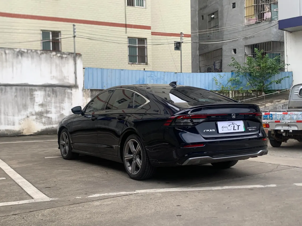 Honda Accord New Energy 2025 11th Generation Accord e:PHEV 2.0 Stepless Premium Edition Automatic Gear 5