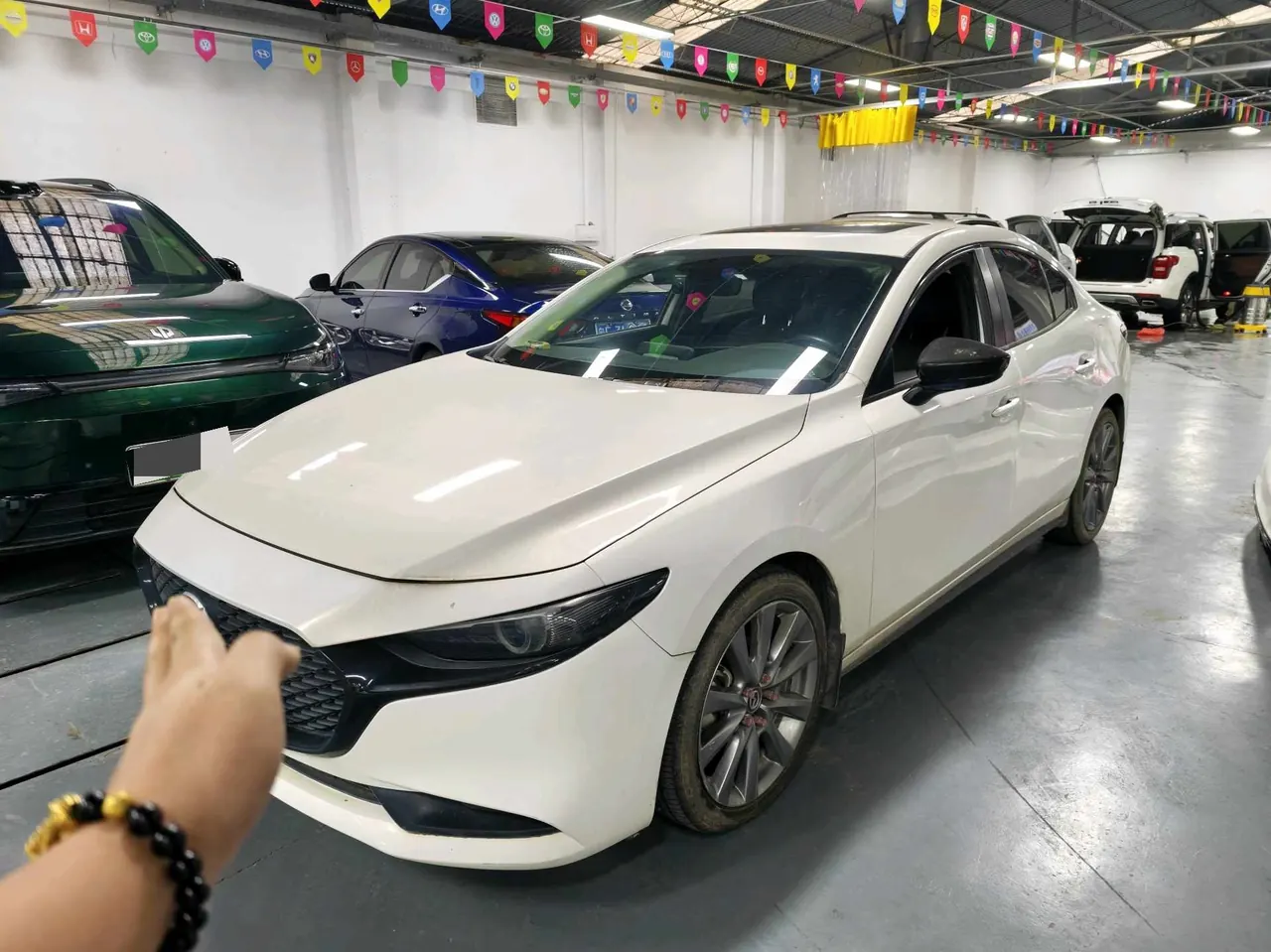 打开图片灯箱:Mazda 3 Oncorsela 2021 Mazda 3 Oncorsela-sedan 2.0 elegant automatic gear