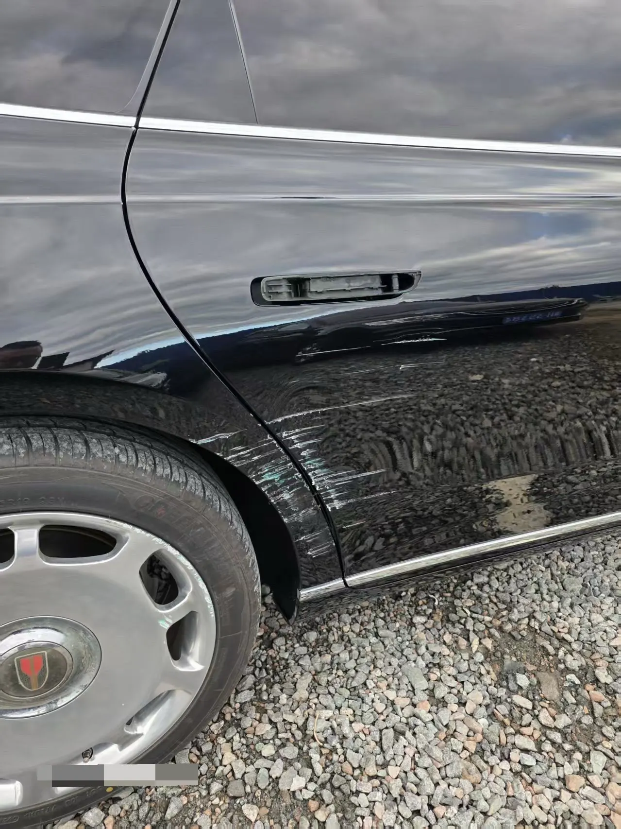 HongQi 2020 H9 48V 2.0T Zhilian Flag Edition Automatic Gear 9