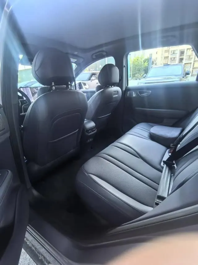 Shangjie 2025 H5 Range-Extended Max Automatic Transmission 4