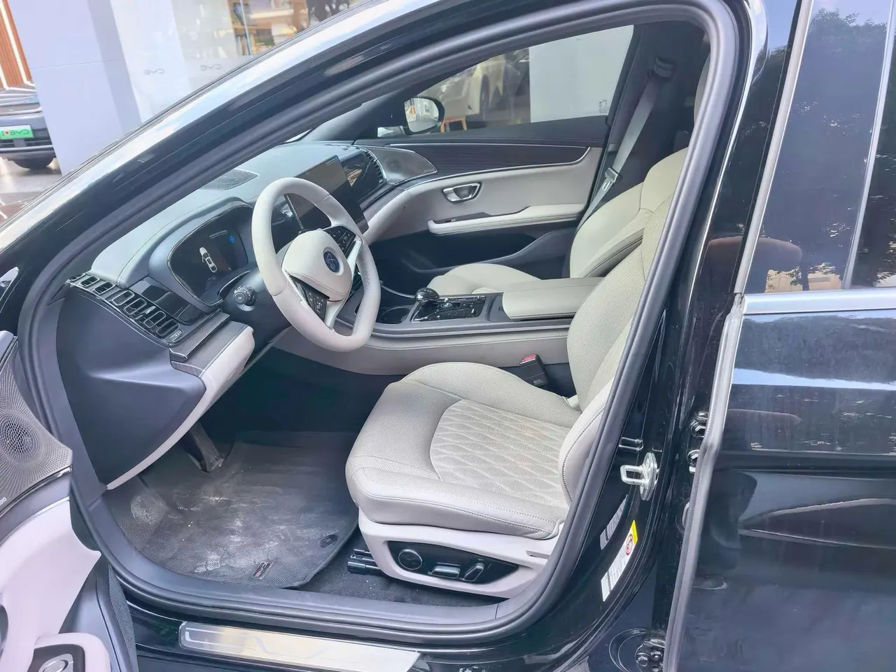 BYD 2025 Han DM-i 1.5T stepless 125KM laser Radar intelligent driving automatic gear 7