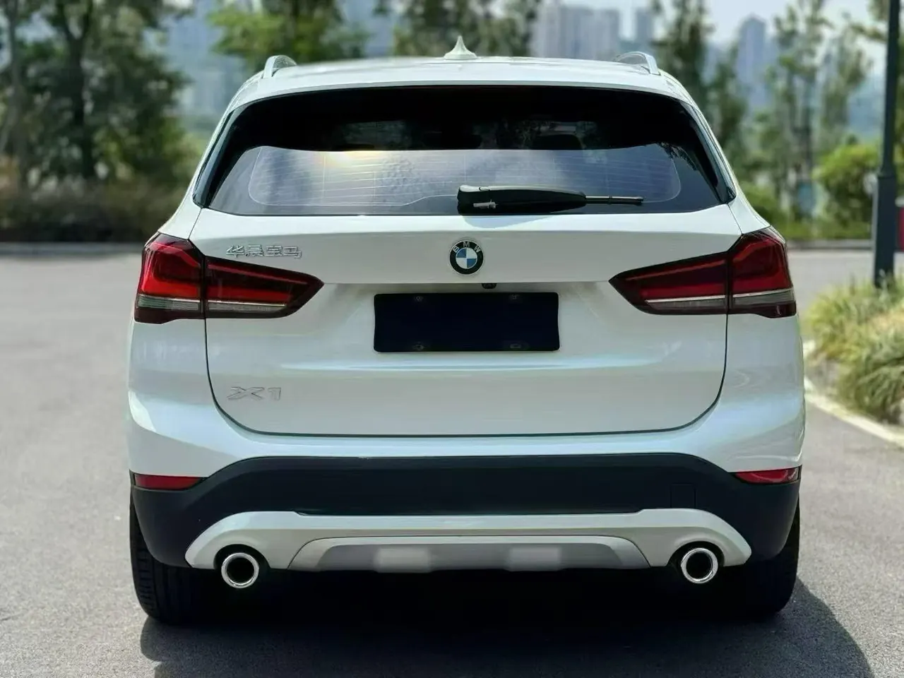 BMW 2020 X1 xDrive25Li 2.0T exclusive automatic gear 5