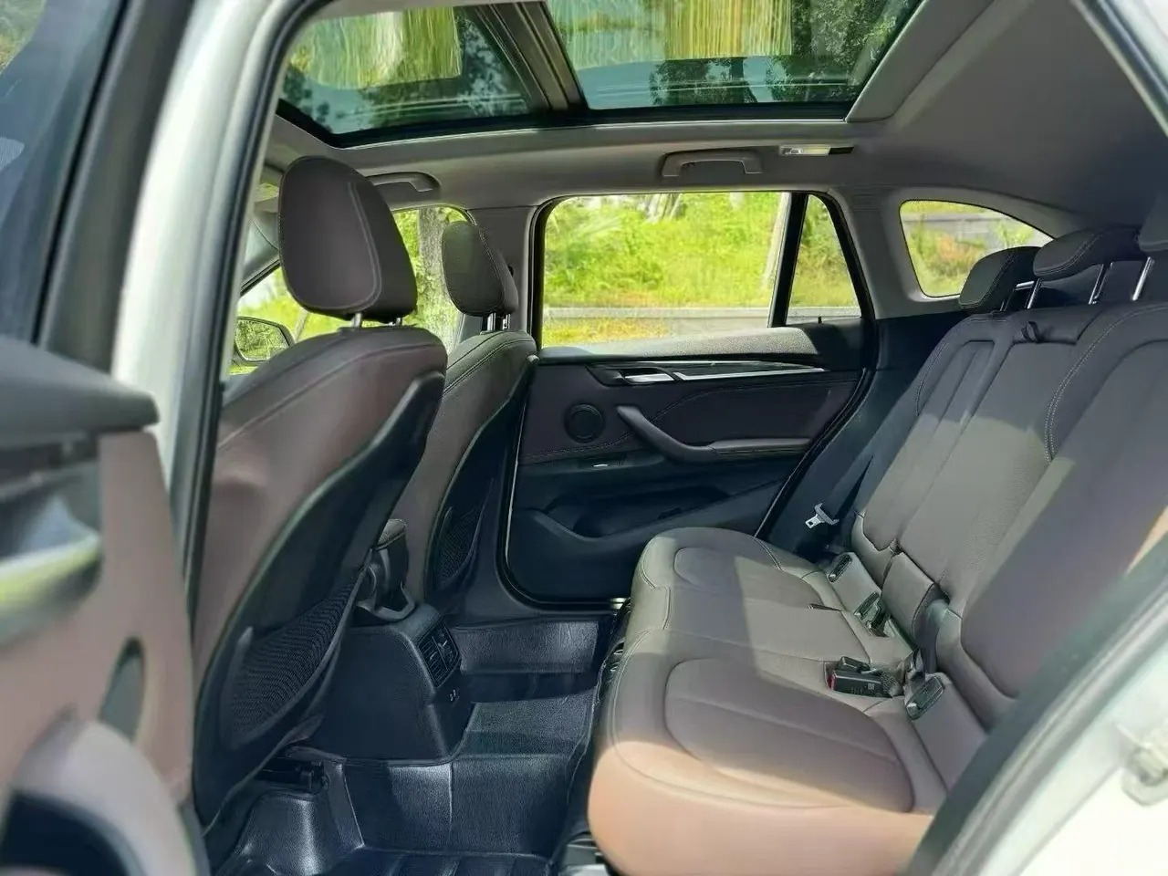 BMW 2020 X1 xDrive25Li 2.0T exclusive automatic gear 6