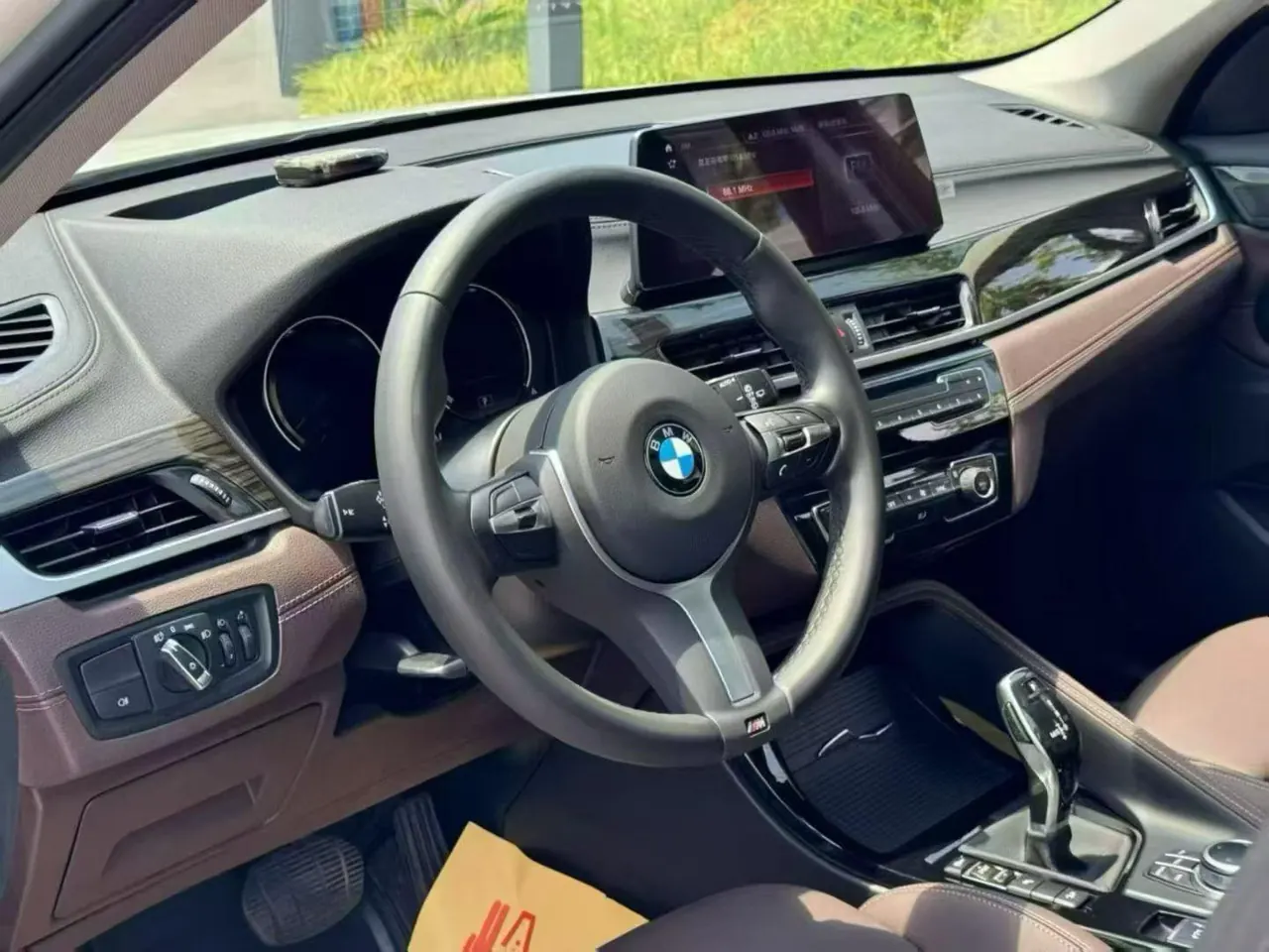 BMW 2020 X1 xDrive25Li 2.0T exclusive automatic gear 8