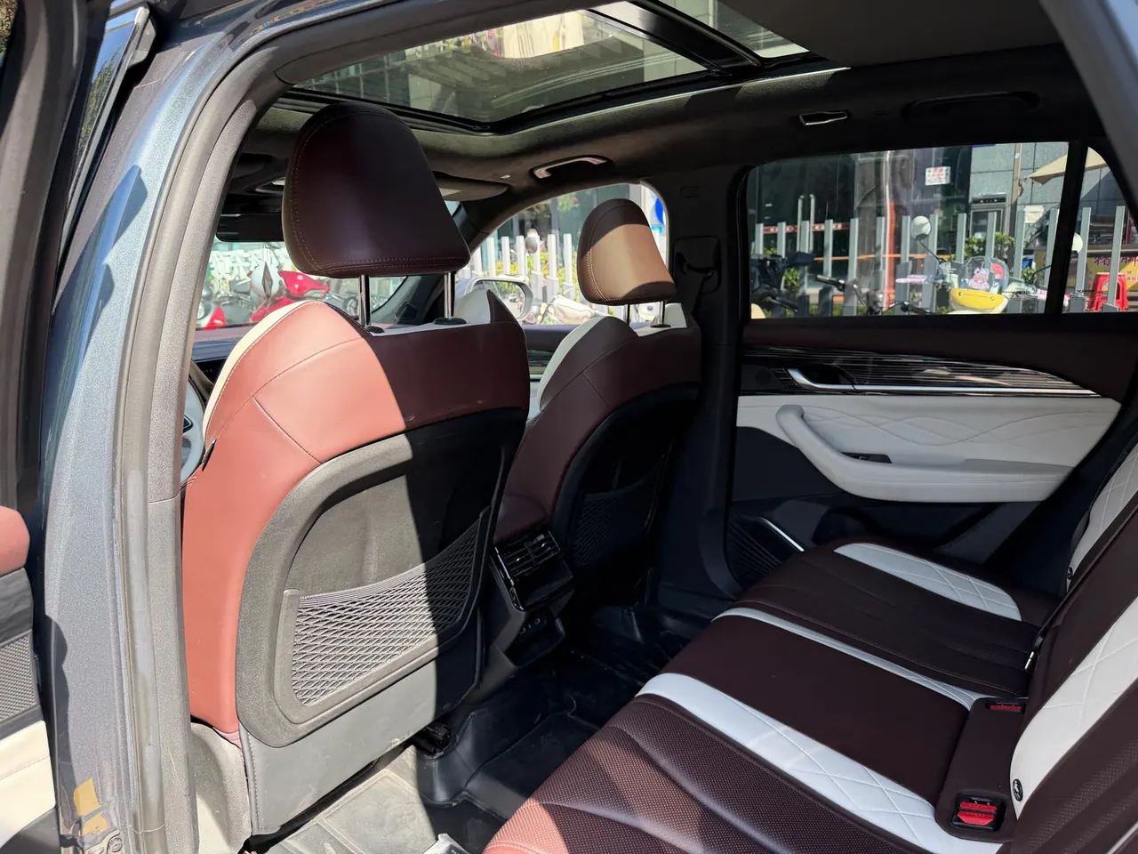 Geely 2021 XingyueL (Monjaro) 2.0TD EVO two-wheel drive distinguished automatic transmission 5