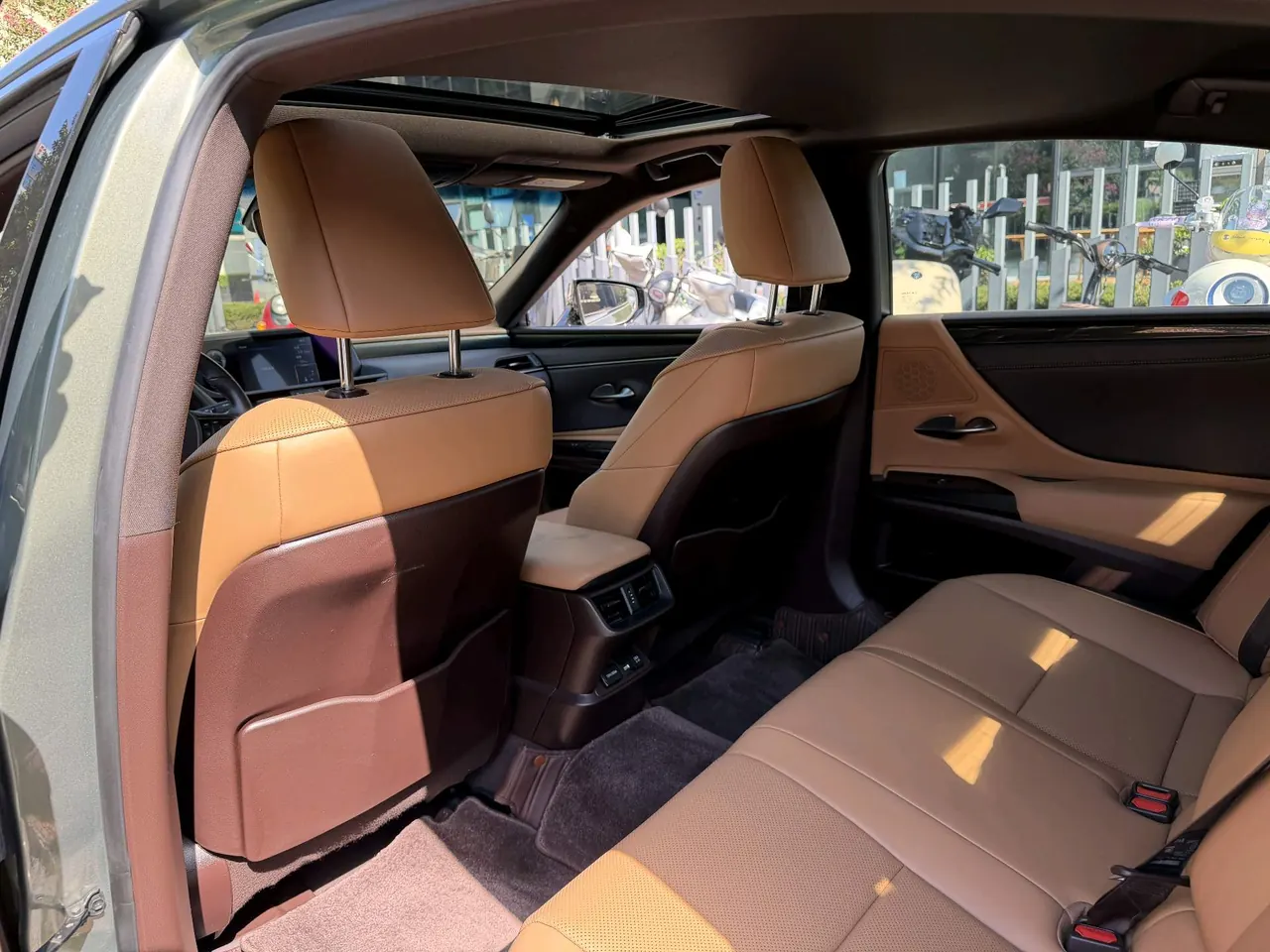 Lexus ES (Imported) 2020 ES300h 2.5 Stepless Excellence Edition Automatic Gear 7