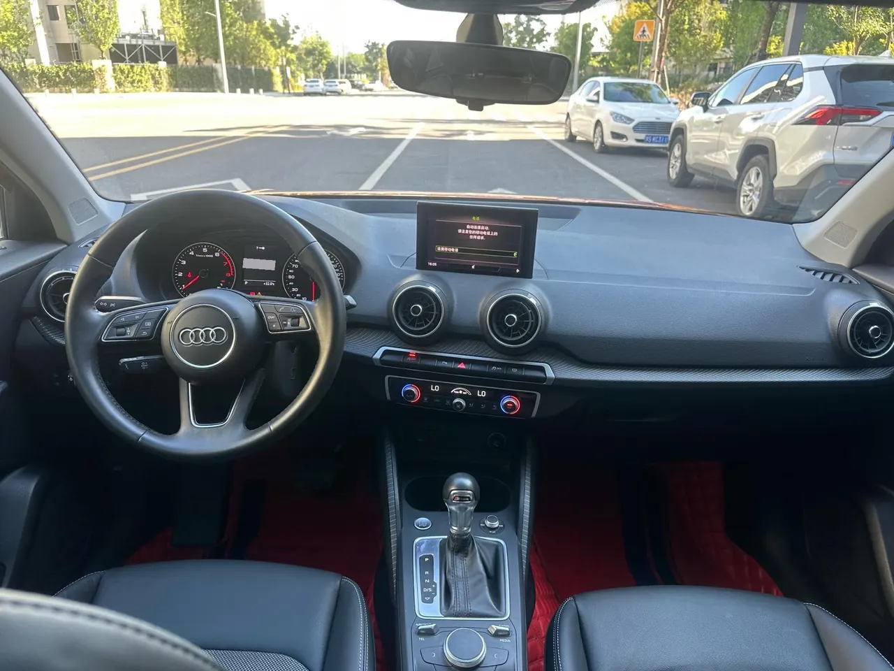Audi 2020 Q2L 1.4TFSI 35TFSI Fashion Elegant Automatic 5