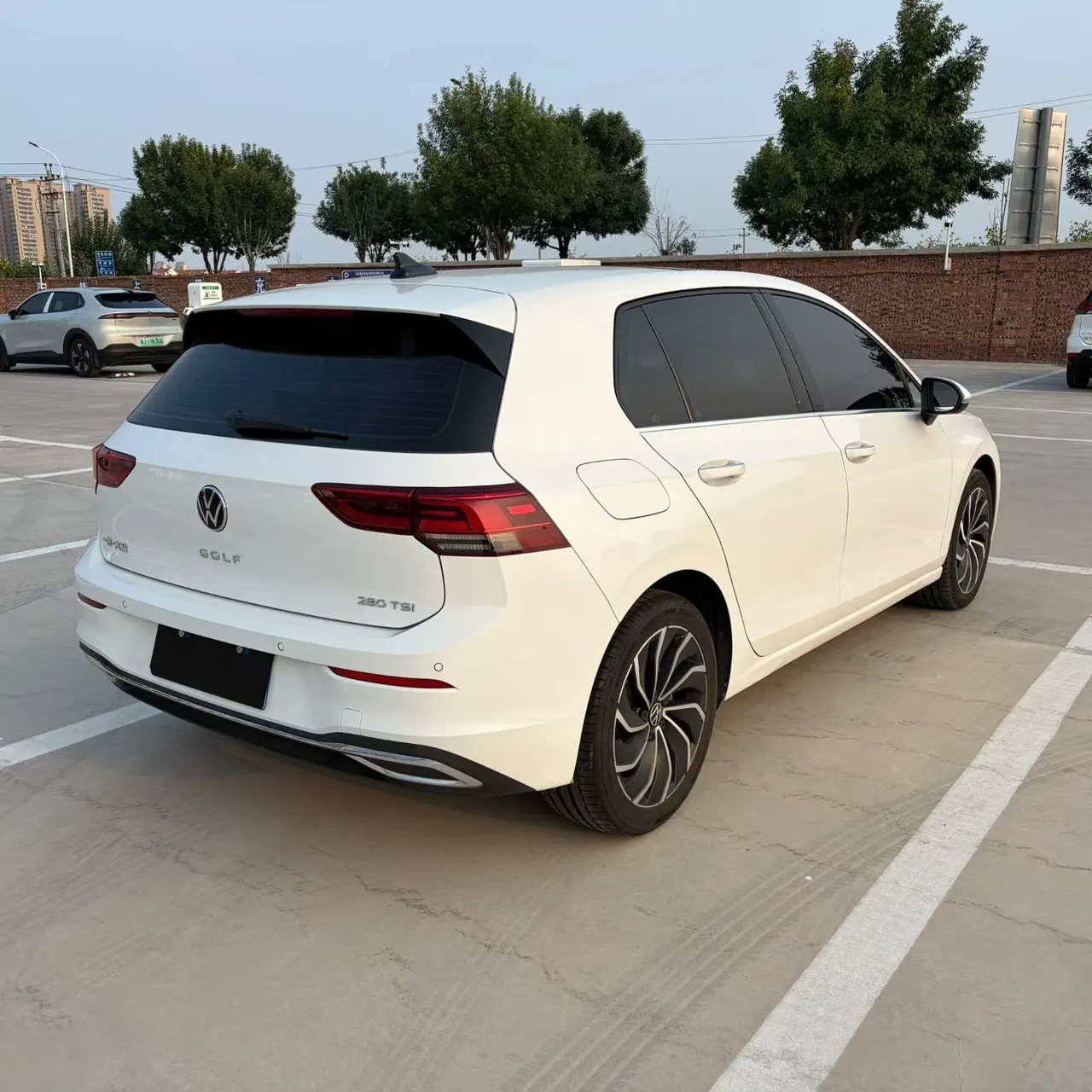 Volkswagen 2021 Golf 8 PRO 1.4TSI 280TSI Automatic 2