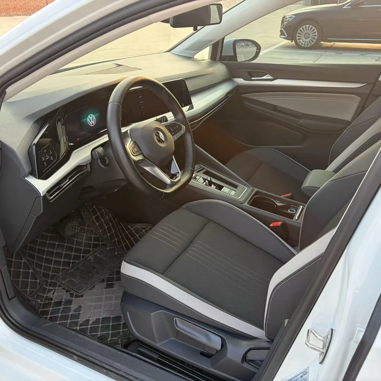 Volkswagen 2021 Golf 8 PRO 1.4TSI 280TSI Automatic 3