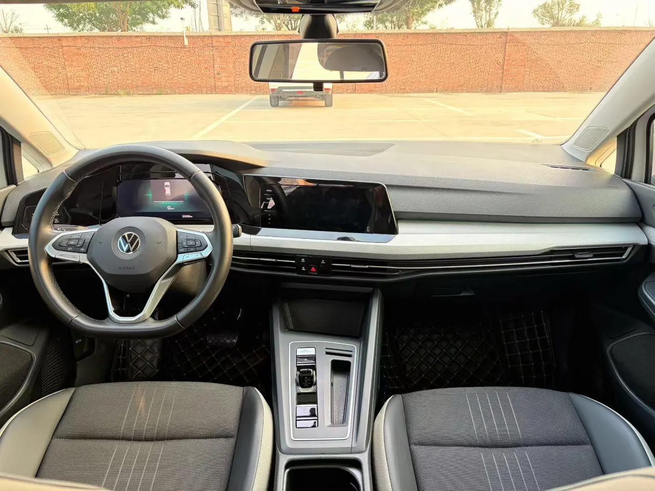 Volkswagen 2021 Golf 8 PRO 1.4TSI 280TSI Automatic 4
