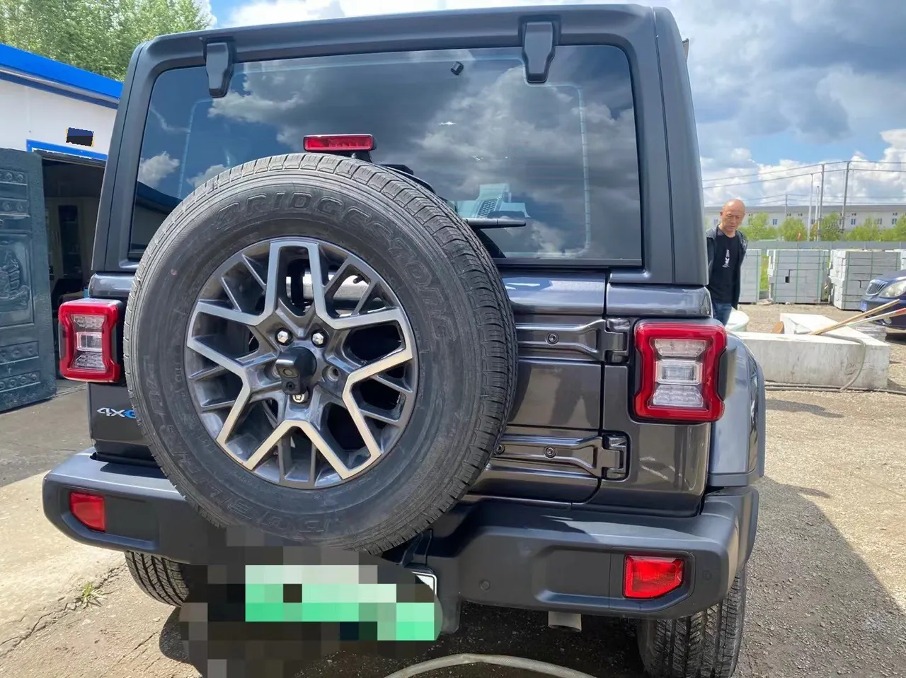 Jeep herdsman New Energy (Imported) 2021 herdsman 4xe 2.0T Sahara Automatic 3