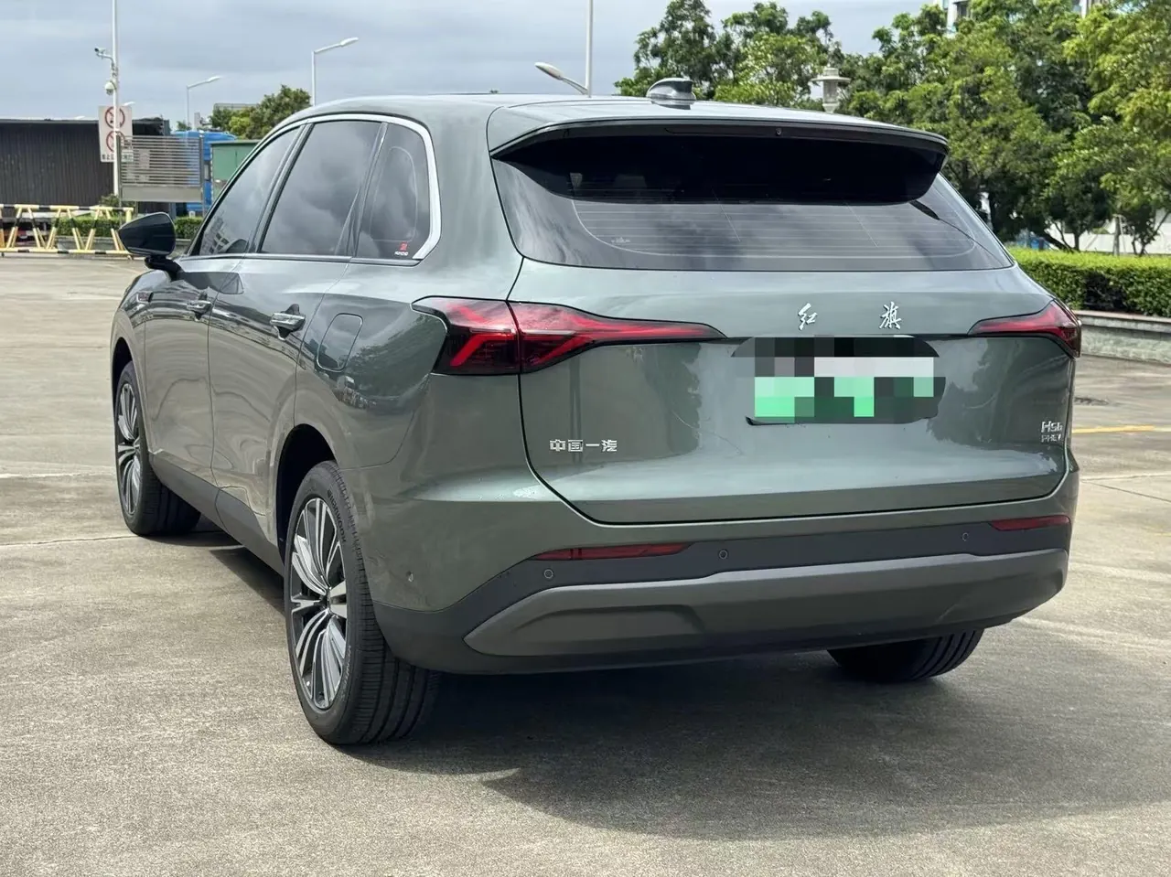 HongQi 2026 HS6 PHEV 1.5T 240 Smart Hybrid Automatic Gear 4