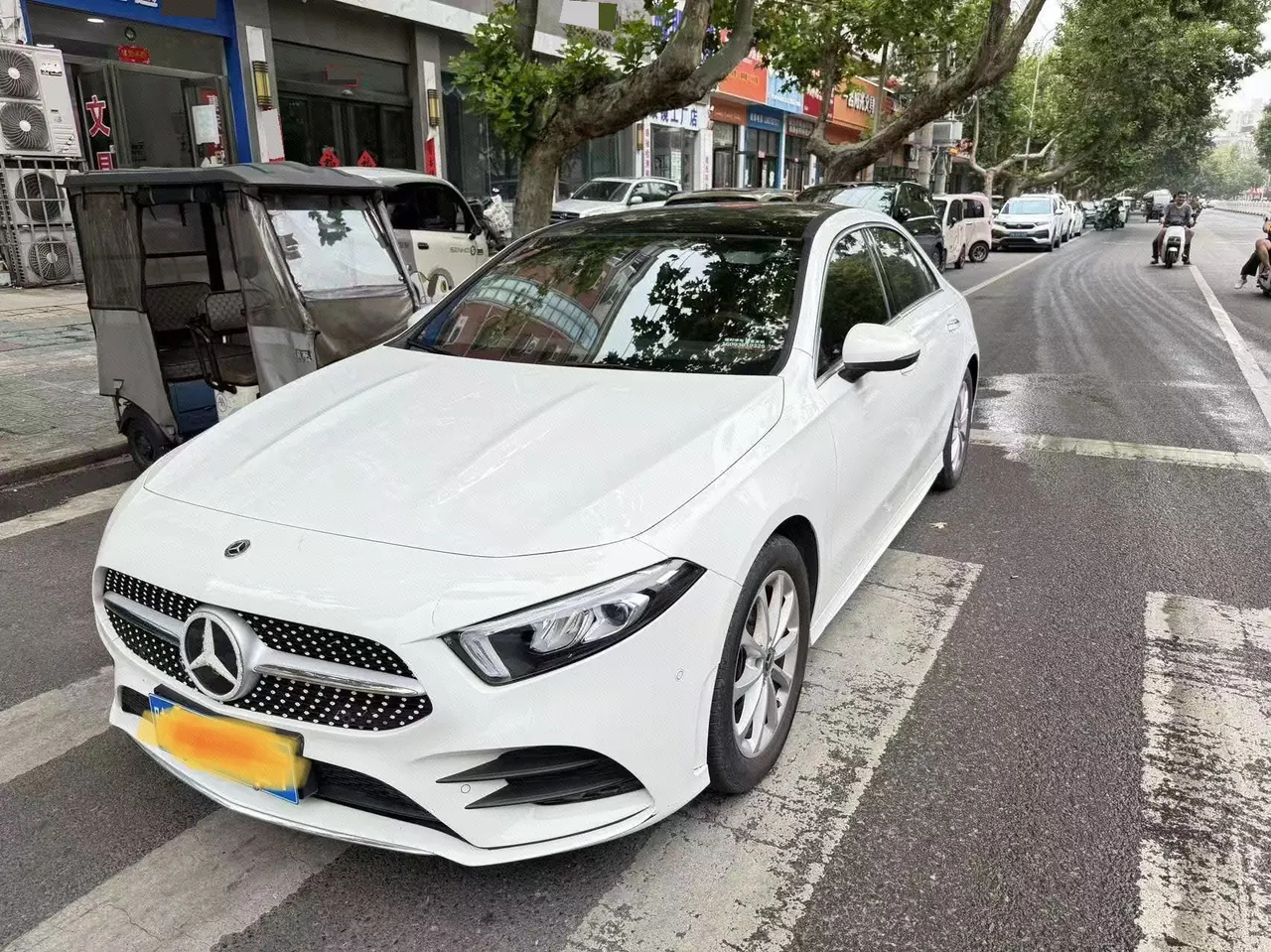 打开图片灯箱:Mercedes Benz Class A 2020 A 200 L 1.3T Fashion (Modified) Automatic Gear