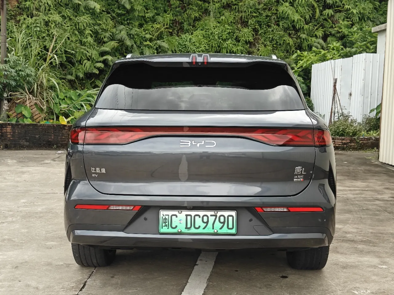 BYD 2025 Tang L EV 600KM four-wheel drive laser Radar flagship automatic gear 2