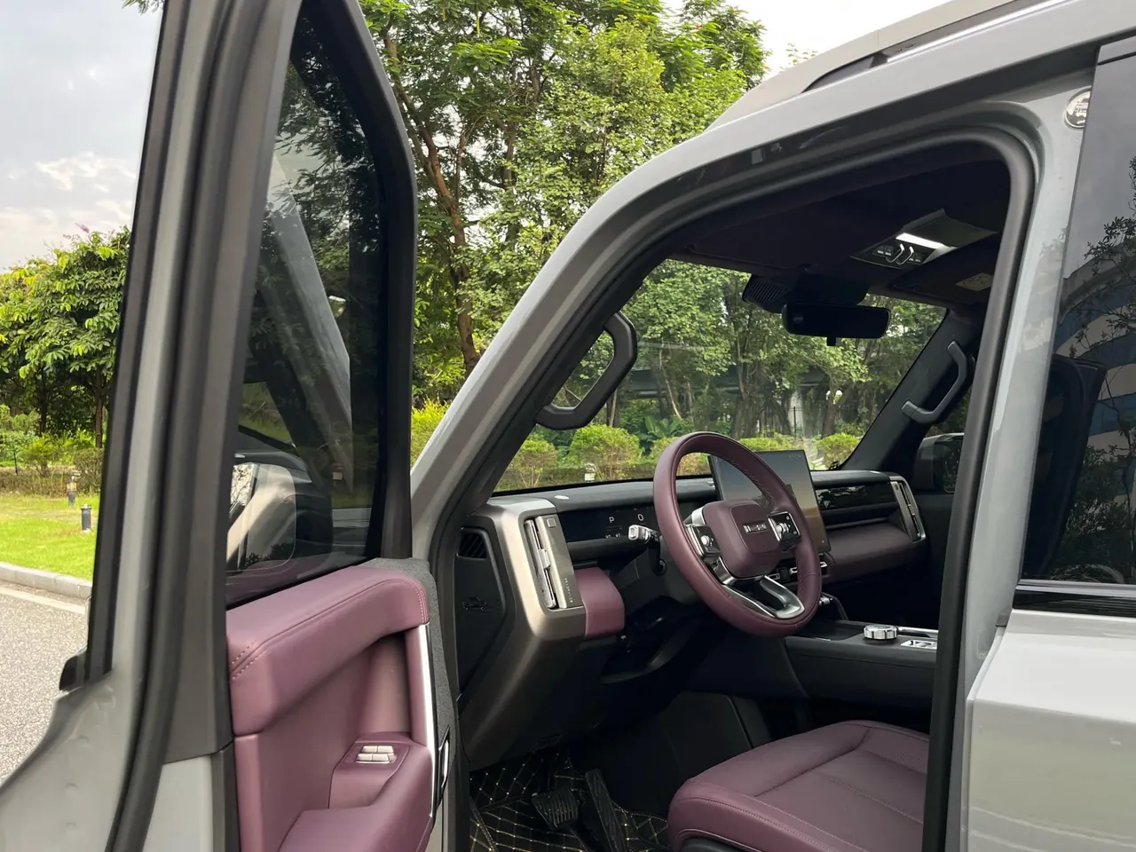 ICAR 2026 iCAR V 27 200KM 4WD Falcon 700 Automatic 13