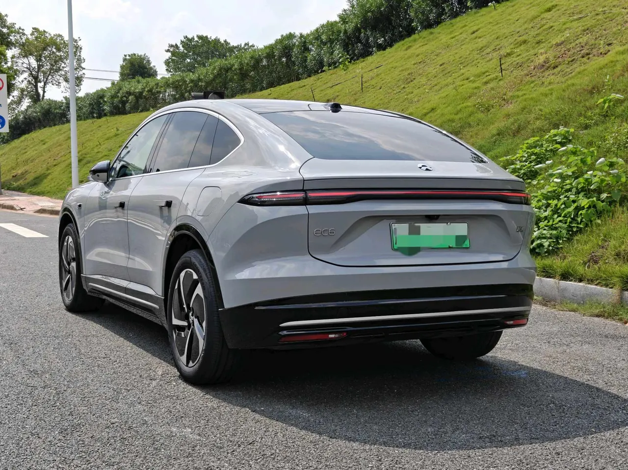 NIO 2025 EC6 75kWh automatic transmission 12