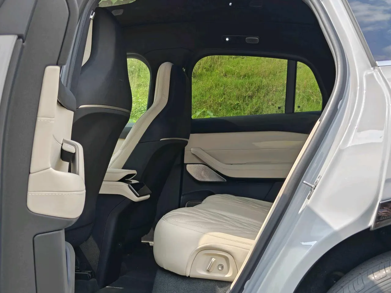 NIO 2025 EC6 75kWh automatic transmission 5